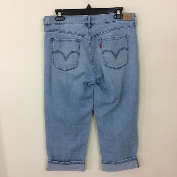 Levi's 515 Women's Denim Capri Light Wash Blue Jeans Cuffed Size 8 (32x20.5) - Picture 8 of 8